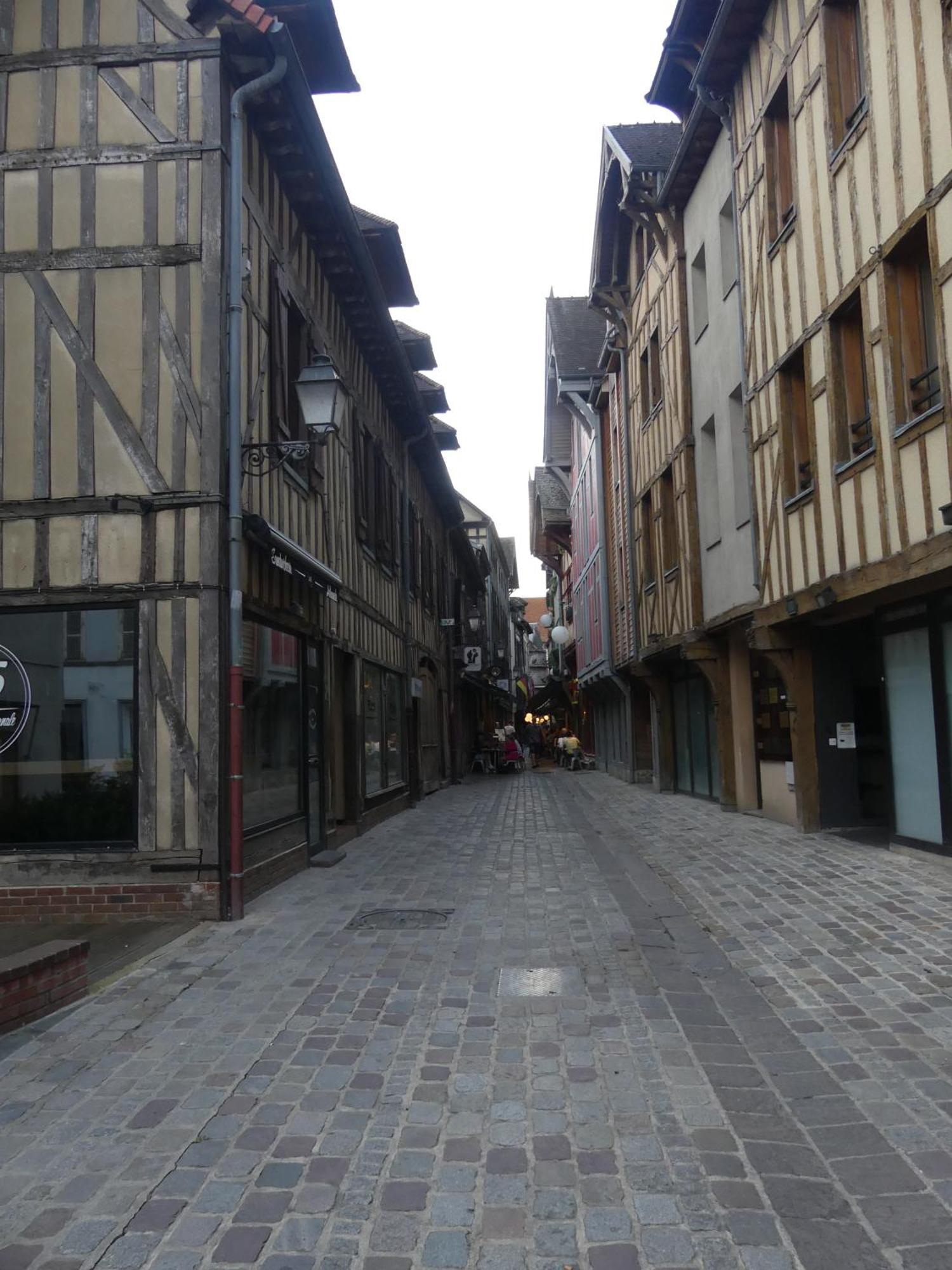 Le Chalet Troyen Troyes Esterno foto
